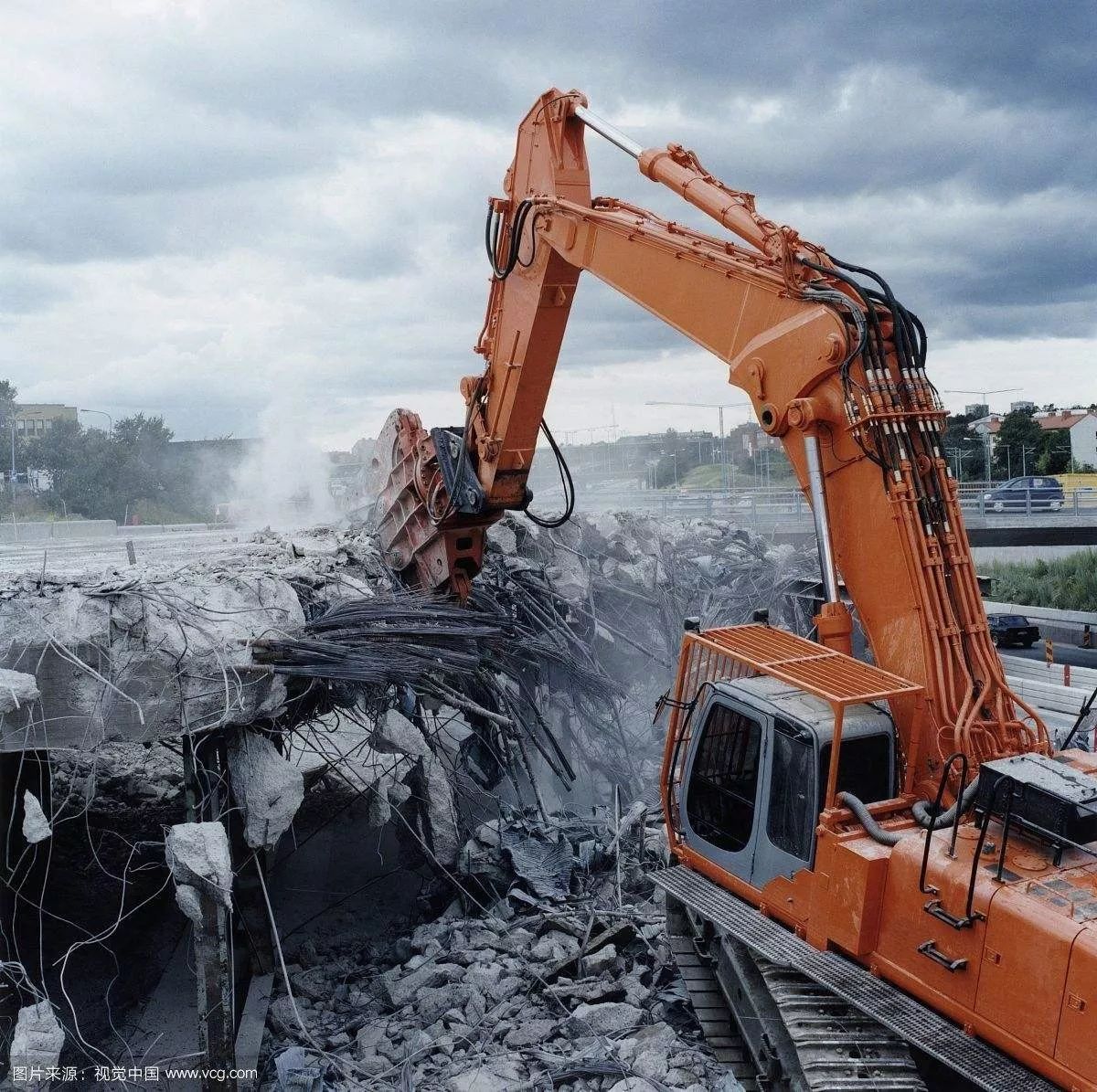 拆迁分了n套房的出租车师傅想开了身处拆迁漩涡中的你能想得开吗